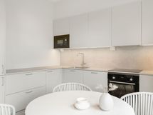 Keittiö remontoitu laadukkain materiaalein