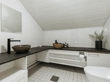 Yläkerran wc