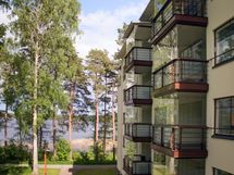 Julkisivu