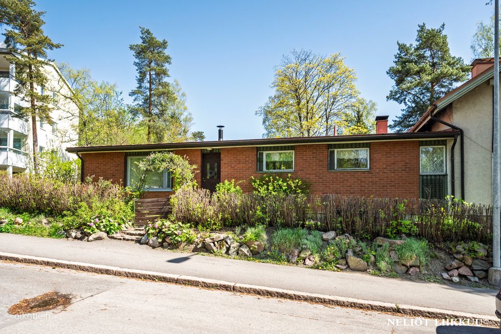 Sisäänkäynti: Paimenhuilunpolku 1