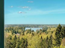 Keittiön kohdalta merinäkymä.