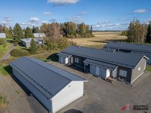 Autokatospaikka kuuluu huoneistoon