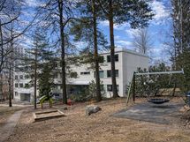 Sisäpiha /näkymä parvekkeelta