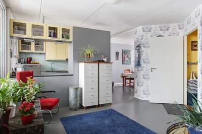 Kerrostalo, 4h, avok, kph/s, aula, vh, erillinen wc ja lasitettu terassiparveke, 93 m², Malminkartano