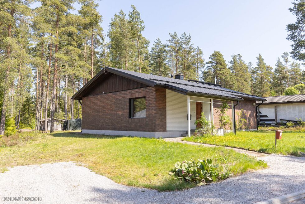 Tårnbynkatu 11 - Tårnbygatan 11