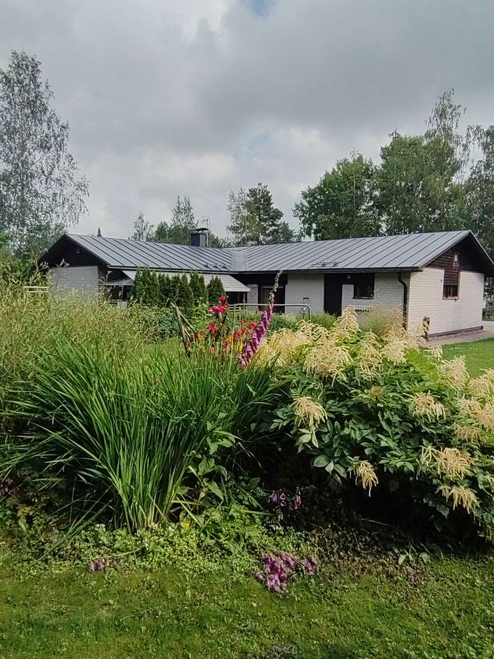 Omakotitalo, 4h + k+takkah+kph/s+khh+wc+var.+autotalli+erillinen puuliiteri, 102/147 m², Mäntylä, Orimattila