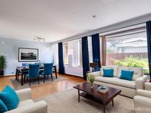 Virtuaalisesti kalustettu sisustusvaihtoehto