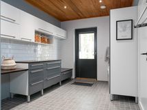 Tilava kodinhoitohuone