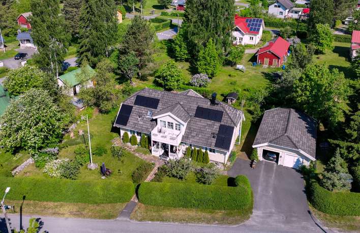 Omakotitalo, k+oh+rt+4mh+aula+s+ph+khh+2xwc+et+tk+at+var, 215 m², Keskusta - Näkymä 4