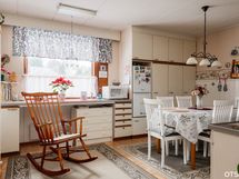 Finnepäkintien puoleinen asunto