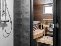 Remontoitu kylpyhuone