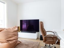 Vastaavasta asunnosta(lisätöitä käytetty)