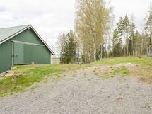 Sisäänkäynti tallin ylisille