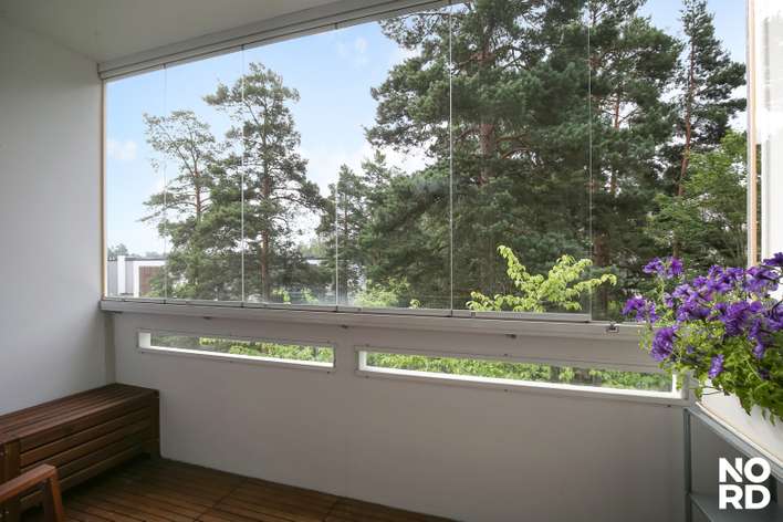 Kerrostalo, 4h+k+kph/wc+wc+lasitettu parveke (yj:n mukaan 4h+k), 78,5 m², Haukilahti, Espoo