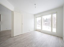 Alakerran makuuhuone