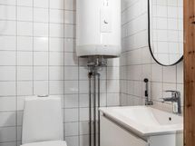 Alakerran wc uusittu 2024