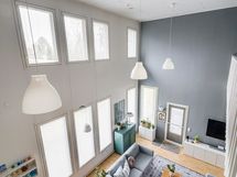 Olohuone yläkerrasta