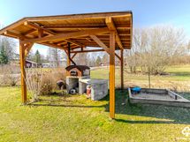 Grillikatos, pizzauuni / Grilltak, pizzaugn