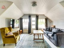 Aula / kakkos olohuone