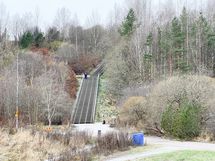 Malminkartanon portaat noin 400 m päässä.