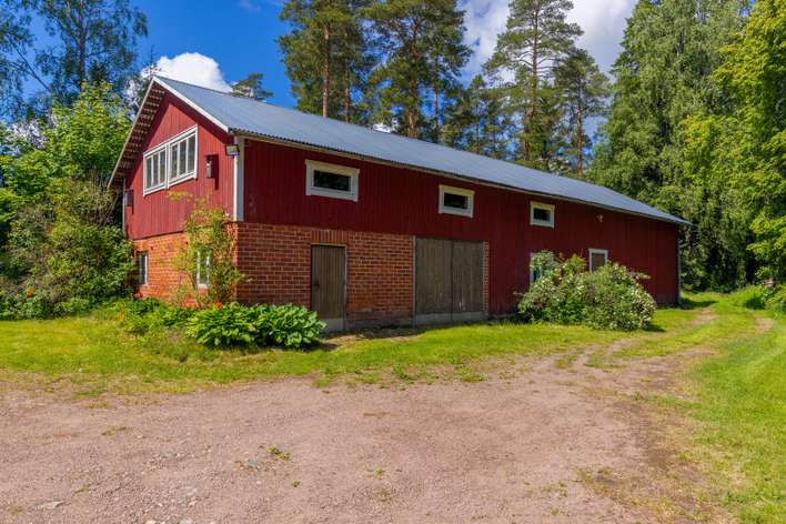 Omakotitalo, 5 h, k, pkh, wc, ph, s + kellarikerros, 120/147 m², Kiukainen - Näkymä 2