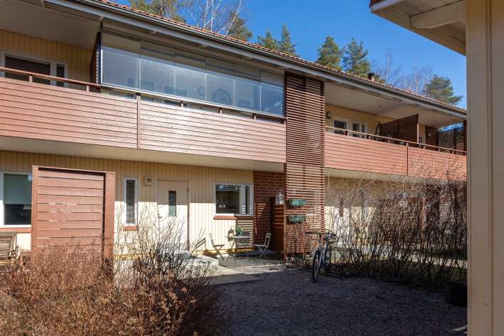 Rivitalo, 4h, k, kph/s, 2xwc, parveke + takaterassi, etupiha + varasto, 88,5 m², Vappula, Lohja