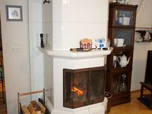 Kaunis valkoinen takka