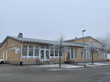 liiketalon julkisivua
