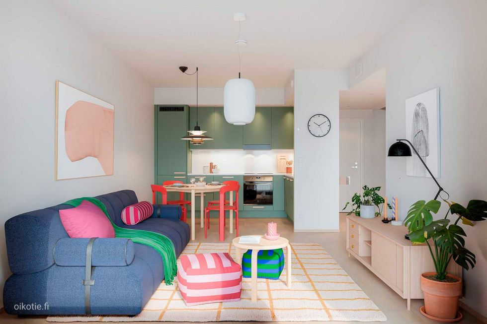 Visualisointi 3. kerroksen vastaavasta kodista (2h+kt, 45 m²).