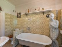 Yläkerran saunallinen kph