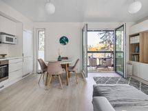 Parvekkeen tuplaovet