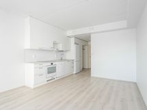 Peilikuva samantyyppisestä asunnosta