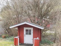 Suloinen leikkimökki kuuluu kauppaan.