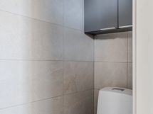 Yläkerran kylpyhuone/sauna