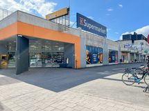 K-Supermarket Koivula palvelee n.  700m.