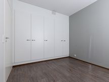 Kuva on vastaavanlaisesta toisen kerroksen asunnosta.