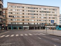 julkisivu torilta päin