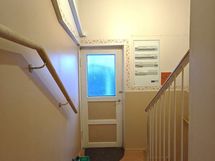 Asuinkerros - portaikko