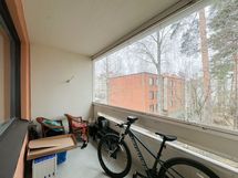 Tilava lasitettu parveke