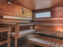 Taloyhtiön kattoterassi sauna