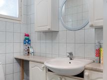 2. Erillinen WC