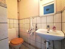 yläkerta wc