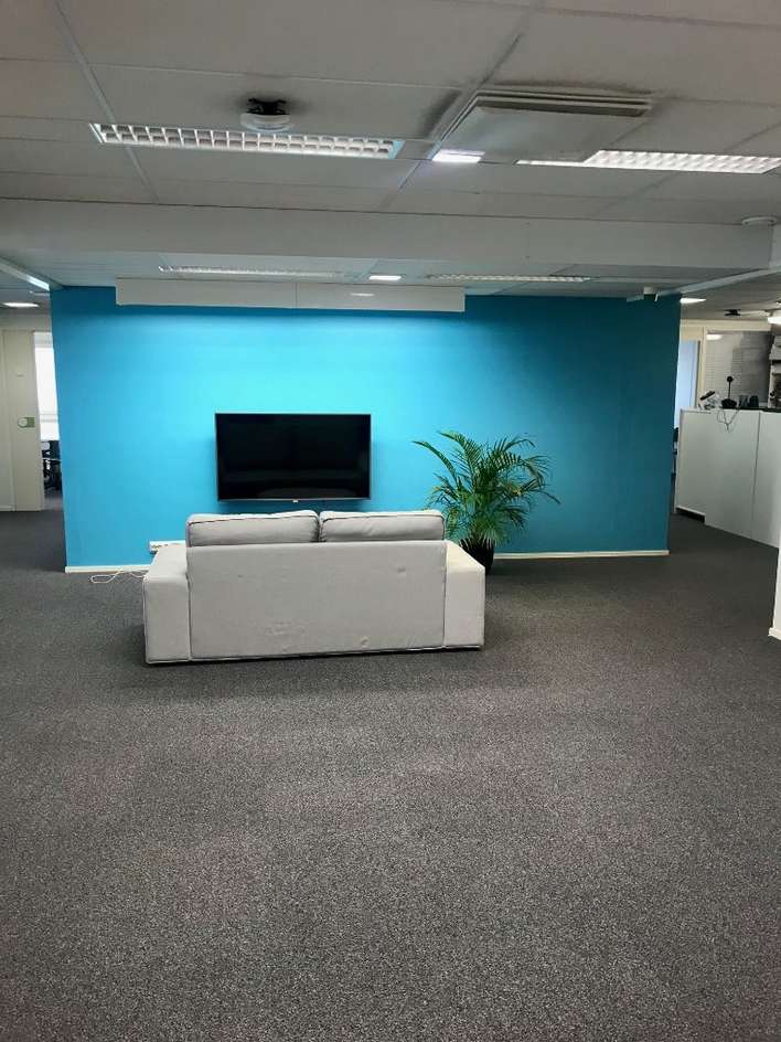 Liiketila, 1 305 m², Pitäjänmäki – pohled 4