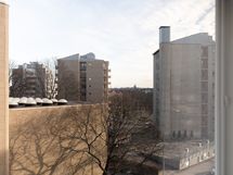 Näkymä toisesta makuuhuoneesta Kaupungin teatterille päin