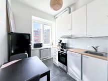 Keittiö on tilansa erikseen.