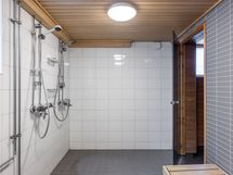 Yhtiön viihtyisät saunatilat.