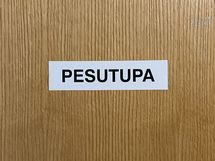 Taloyhtiön pesutupa on samasa rapussa.