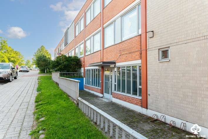Liiketila, 97 m², Karjaa, Raasepori