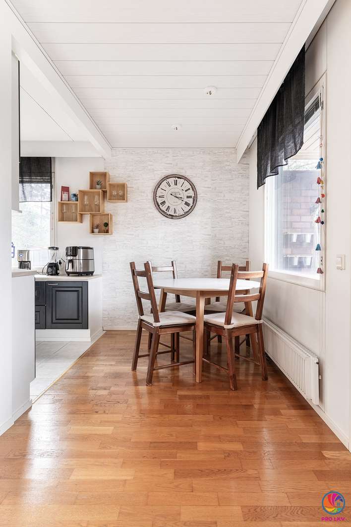 Omakotitalo, 4h+k+wc+s+khh+työhuone omalla sisäänkäynnillä+autotalli+parveke, 119/170 m², Multisilta - Näkymä 3