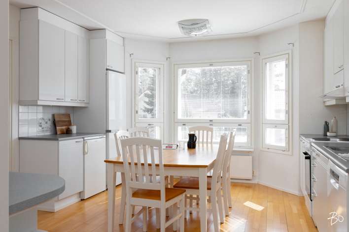 Omakotitalo, Oh, k, 2-3mh, khh, kph, s, wc2kpl, askarteluh., 114 m², Liikastenmäki, Pori